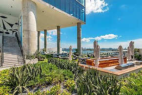 Stunning Bay View Studio