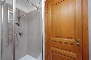 Flatinrome Exclusive Historic Ghetto