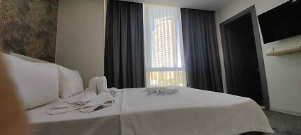 Minimalist Suit Otel