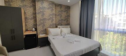 Minimalist Suit Otel