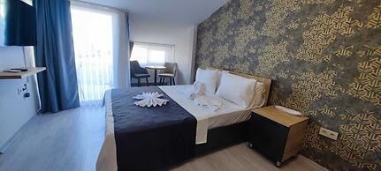 Minimalist Suit Otel