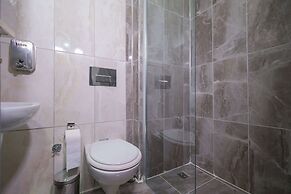 Minimalist Suit Otel