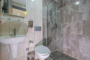 Minimalist Suit Otel