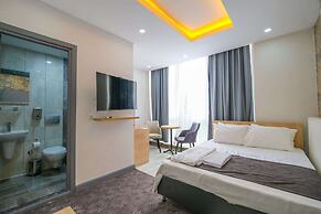 Minimalist Suit Otel