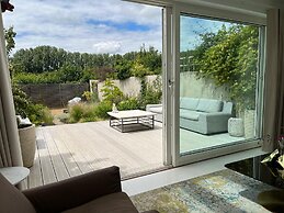 Agate House in Cambridge