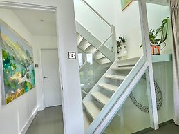 Agate House in Cambridge