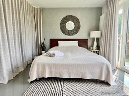 Agate House in Cambridge