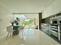 Agate House in Cambridge