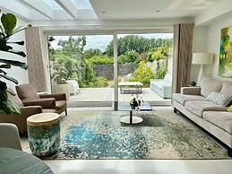 Agate House in Cambridge