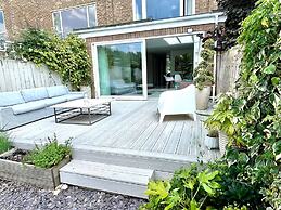 Agate House in Cambridge