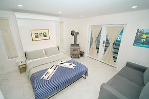 Illuminati Guest House