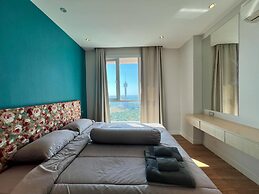 Grande Carribean Condo By Thita