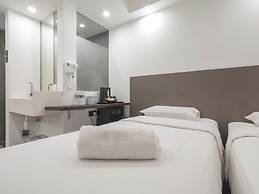 A Hotel Dickson