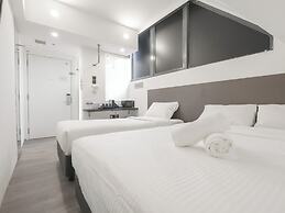 A Hotel Dickson