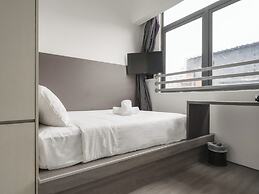 A Hotel Dickson