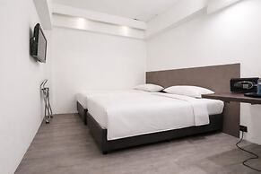 A Hotel Dickson