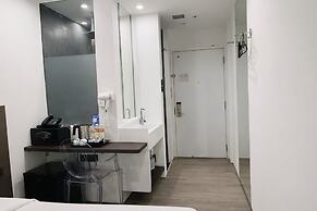 A Hotel Dickson