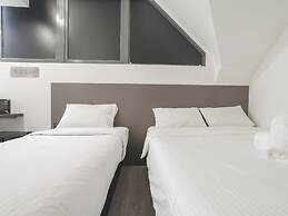 A Hotel Dickson
