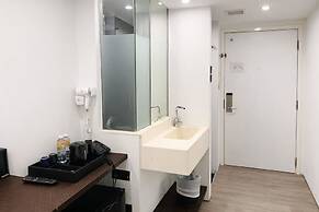 A Hotel Dickson