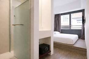 A Hotel Dickson