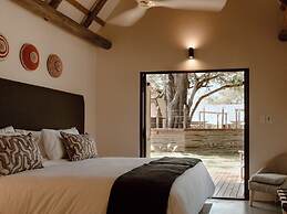 Leopard's Bend Bush Lodge