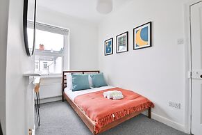 Stunning 2 Bedroom Cardiff Bay House