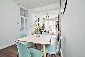 Stunning 2 Bedroom Cardiff Bay House