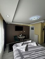 Özer Hotel & Apartments