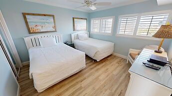 Beach House 404c 2 Bedroom Condo by RedAwning
