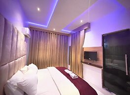 Regional Hotel and Suites