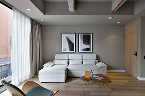 w Lovely 1BR w/ Brilliant Deco in Unicentro