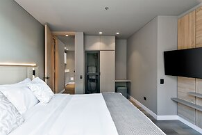 w Cozy 1BR w/ Brilliant Balcony in Unicentro