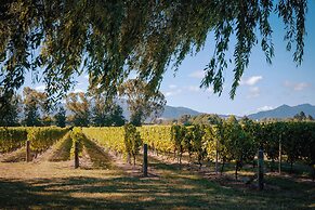 St Leonards Vineyard Cottages