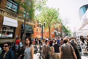 Sweet 2 BR Walk to all