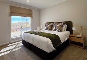 Pirathon Country Estate