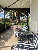 Pirathon Country Estate