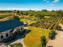 Pirathon Country Estate