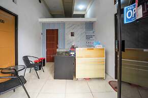 OYO 94148 Forzando Hotel