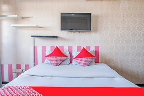 OYO 94150 Gateway Apartment Pasteur By Eldian