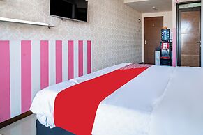 OYO 94150 Gateway Apartment Pasteur By Eldian