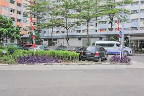 Super OYO Capital O  Deroyal Sentra Timur