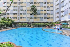 Super OYO Capital O  Deroyal Sentra Timur