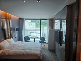 Jeongseon JS Grand Palace Hotel