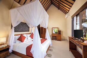 Santris Villa by Pramana Villas