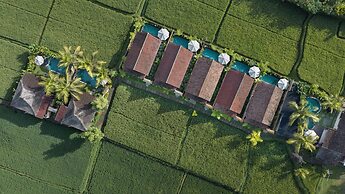 Santris Villa by Pramana Villas