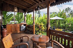 Santris Villa by Pramana Villas