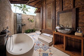 Santris Villa by Pramana Villas