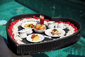 Santris Villa by Pramana Villas