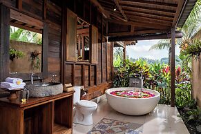 Santris Villa by Pramana Villas