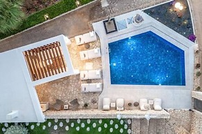 Therros Villa With Private Pool by Estia